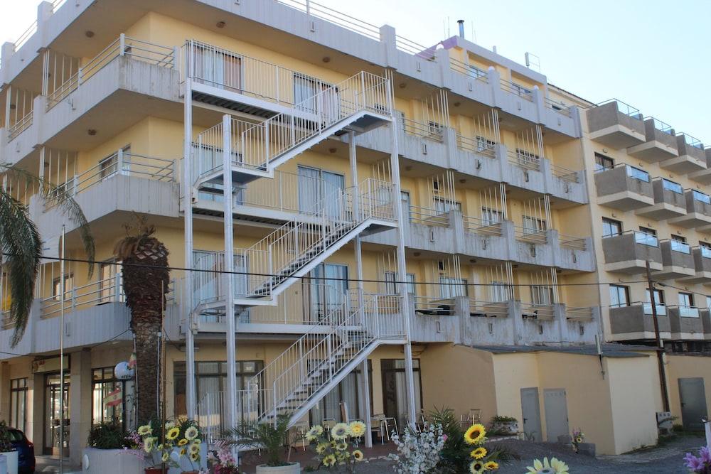 Bj Bei Juan Hostal سيلوت المظهر الخارجي الصورة